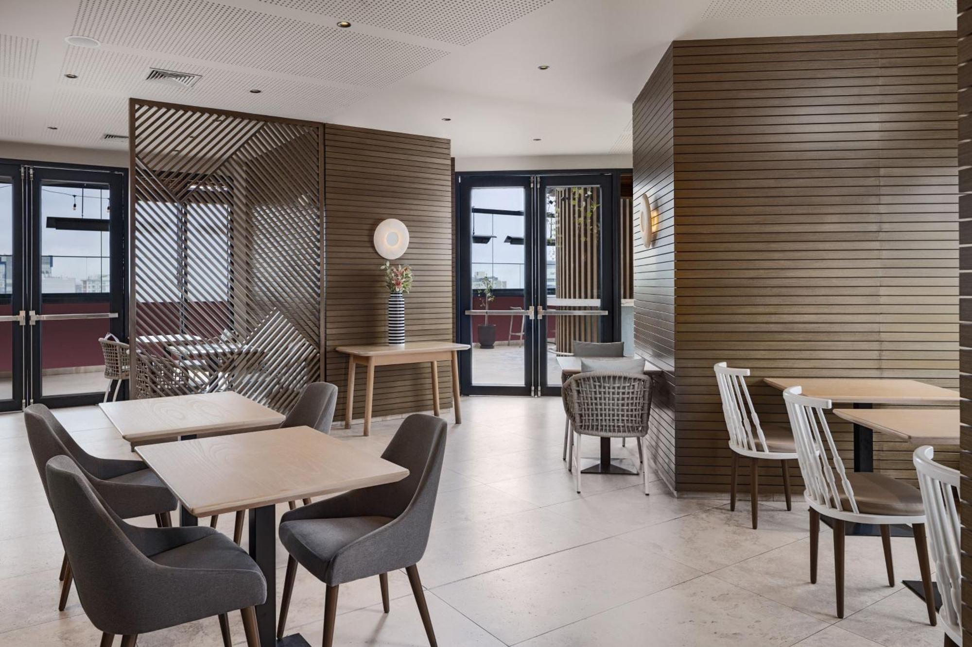 Hotel Fairfield By Marriott Miraflores 3*