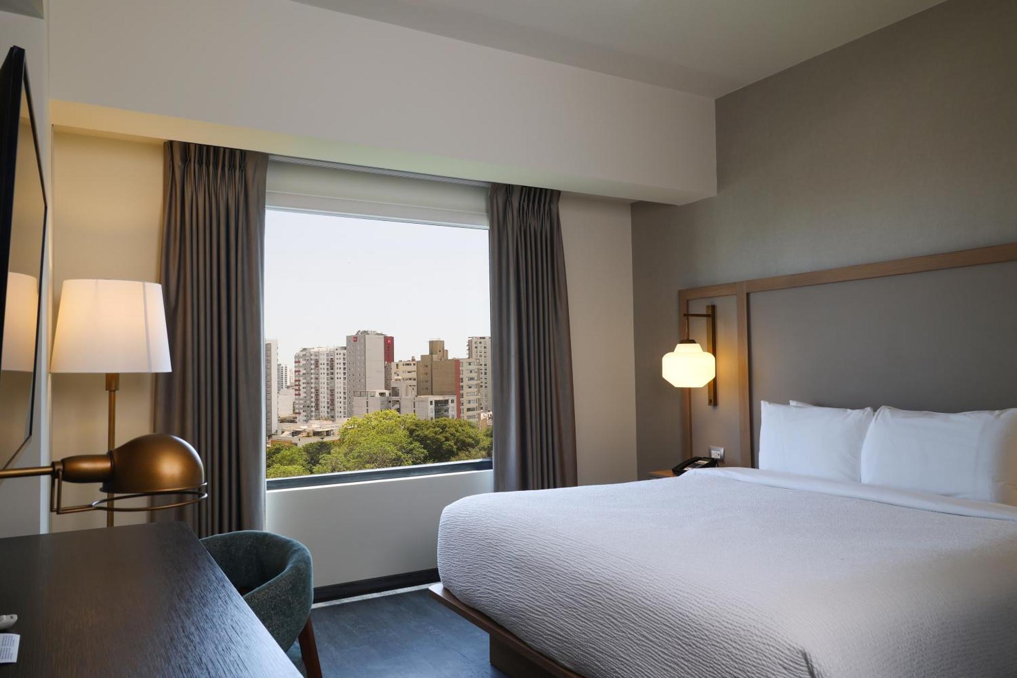 Fairfield By Marriott Miraflores Hotel 3*