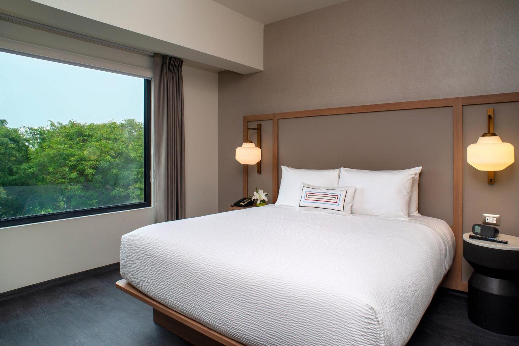 Fairfield By Marriott Miraflores Hotel