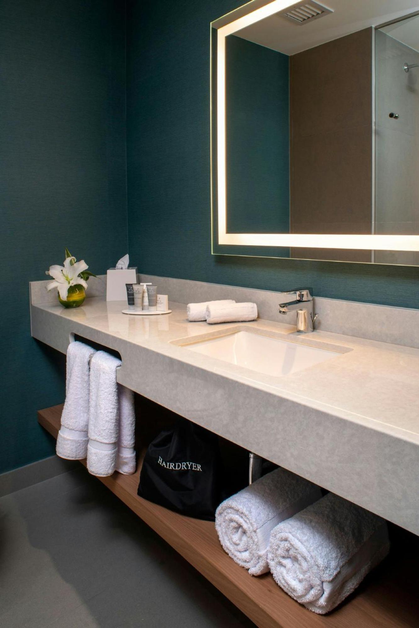 Hotel Fairfield By Marriott Miraflores Lima